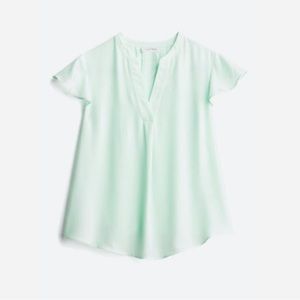 Calvin Klein blouse size large, flutter sleeve polyester light mint green
